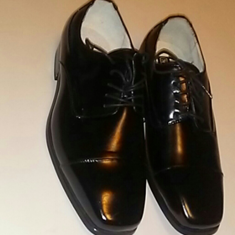 Mens dress shoes